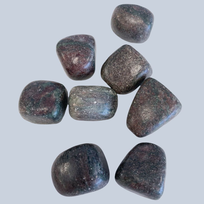 Pyrope Garnet with Omphacite