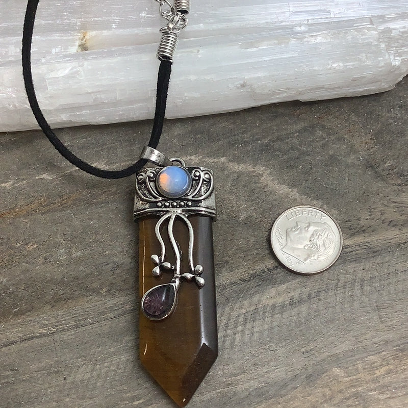 Flat Point Crystal Pendant with Jewel